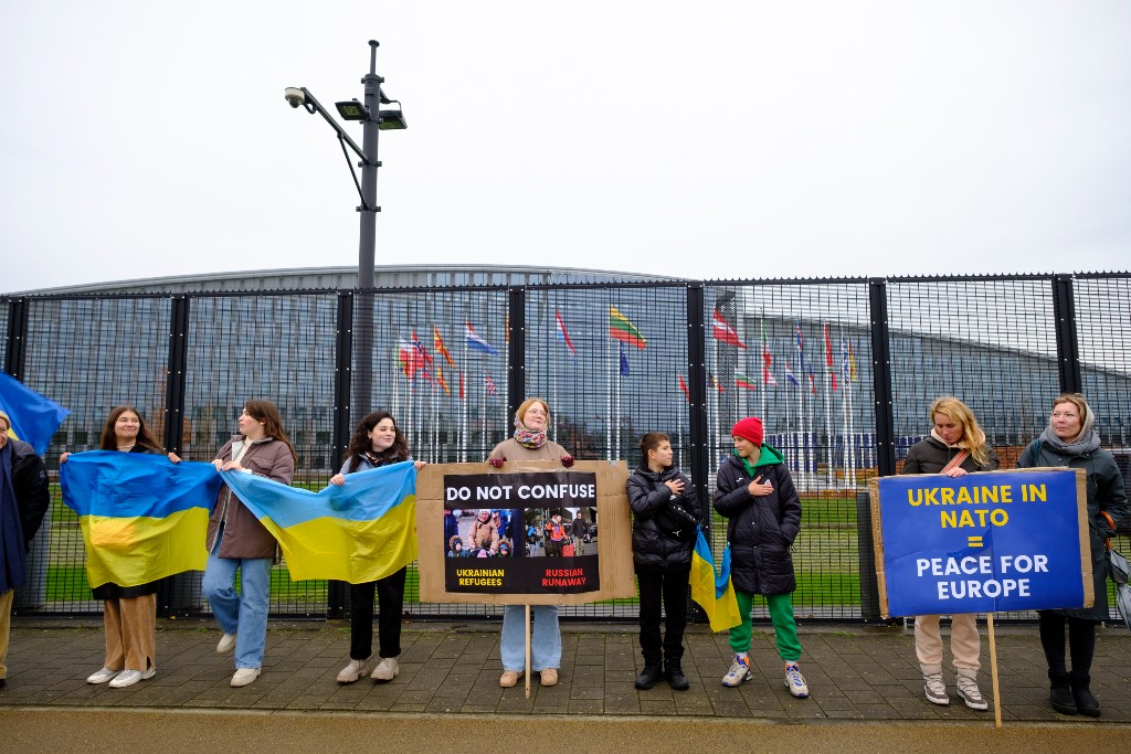 To Secure Peace in Europe, Bring Ukraine into NATO