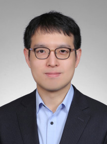 Dr. Ethan Hee-Seok Shin